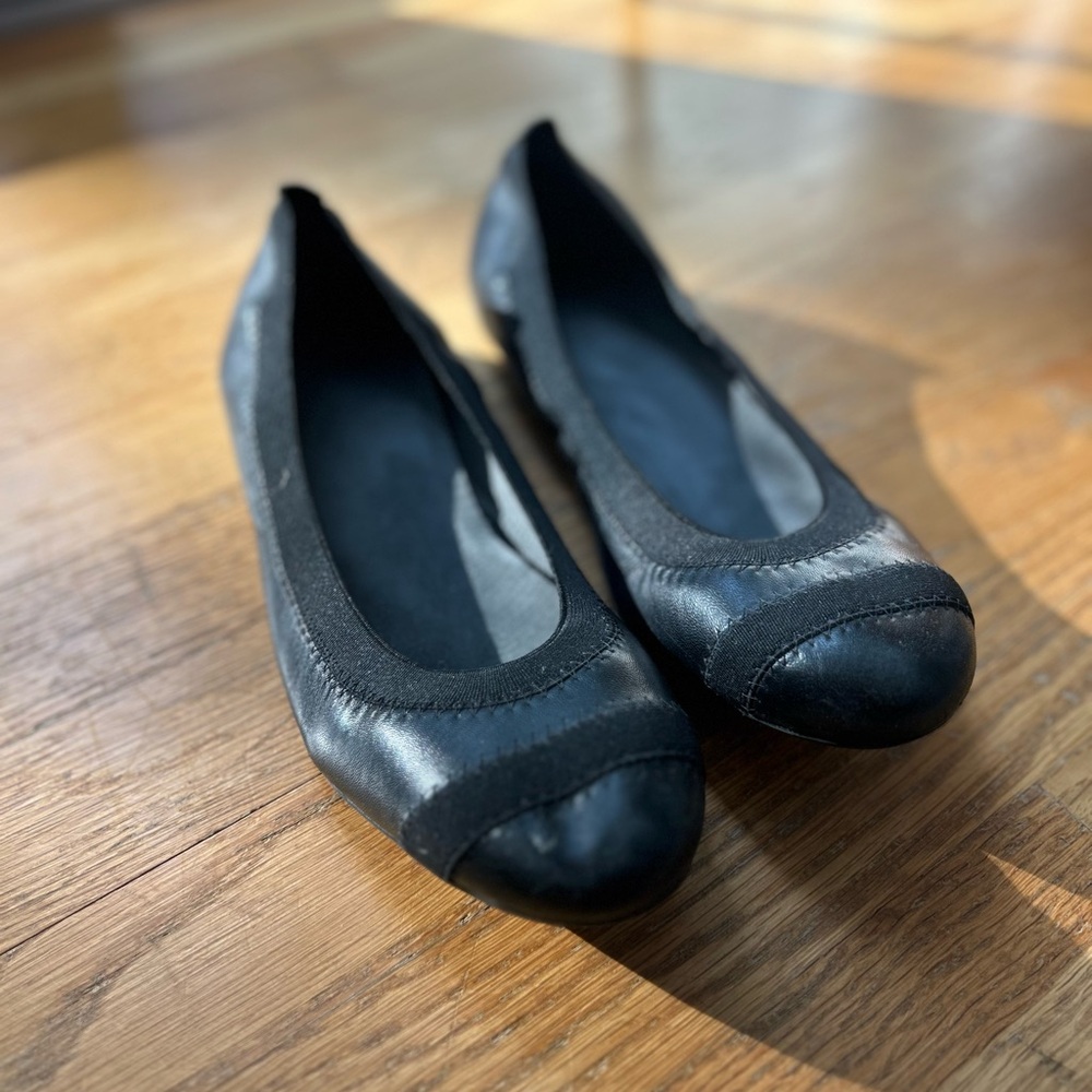Elegant Black Women's Flats